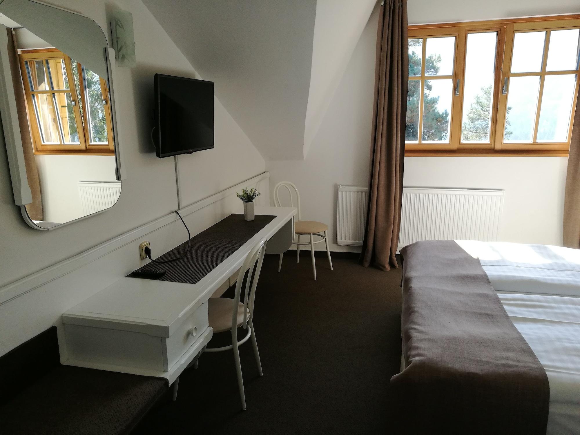 Ribno Alpine Hotel Bled Bagian luar foto