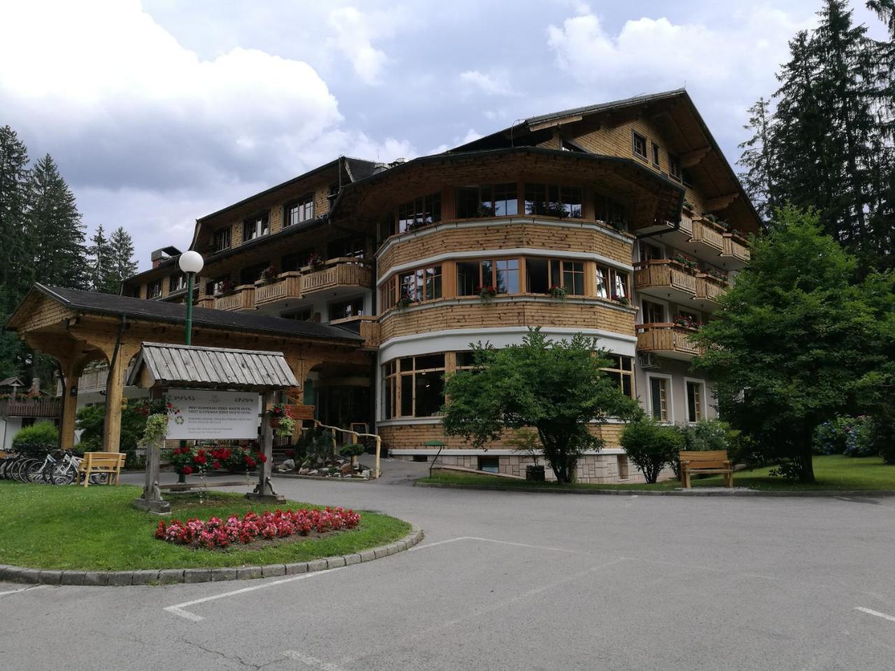 Ribno Alpine Hotel Bled Bagian luar foto